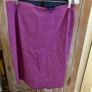Ann Taylor stretch chic knee length skirt